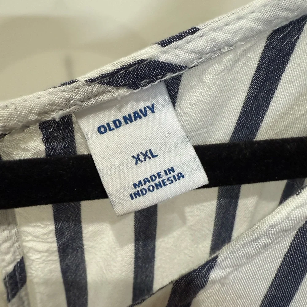 Old Navy Rayon Striped Tank Top
**In very good condition** - Picture 4 of 5